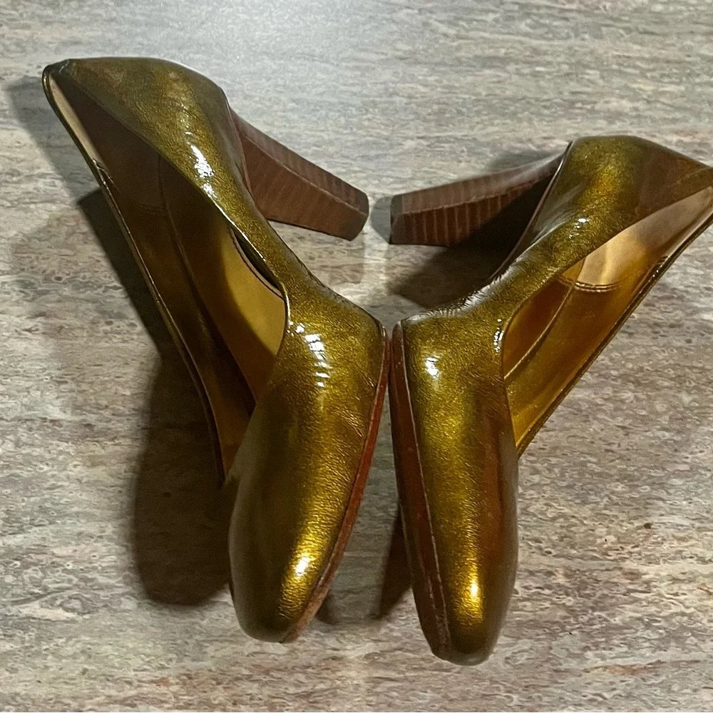 Coach Maxey Vintage glossy gold brick heels shoes - Picture 12 of 17